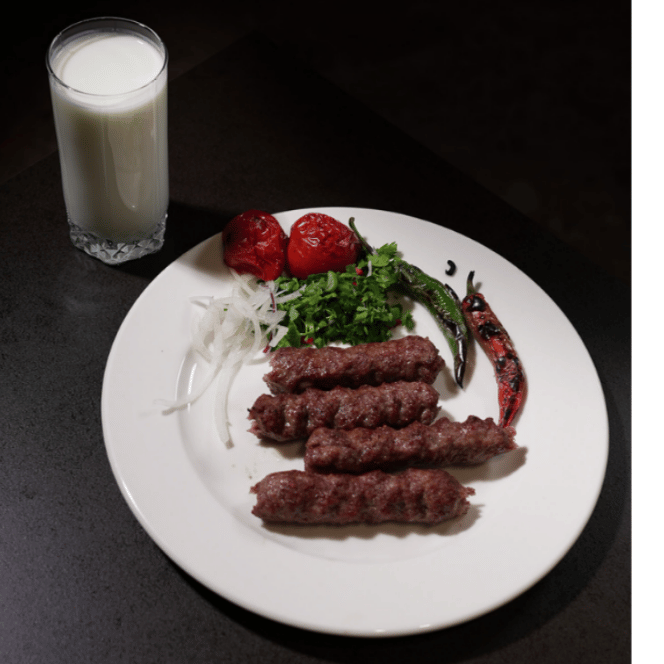 Acısız Kıyma Kebap